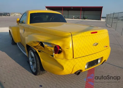 2004 Chevrolet Ssr z USA, uszkodzony, nr VIN 1GCES14P34B108359